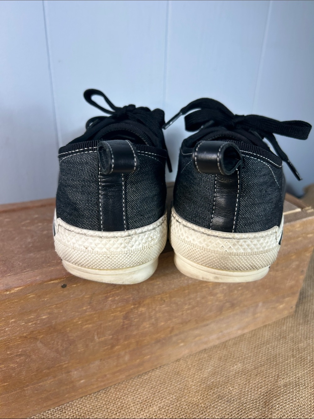 Dior B23 Black Low-Top Canvas Sneakers with White Sole - Picture 5 of 16